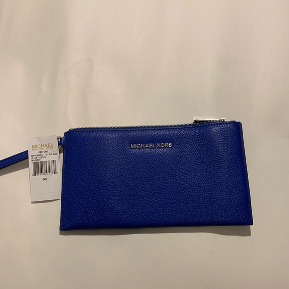 Michael Kors Wristlet - Picture 1 of 4